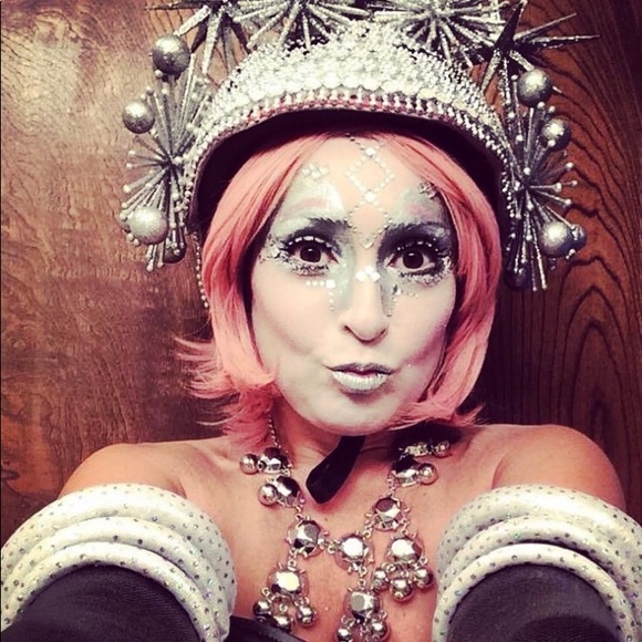 Meet your Posher, Robin - Picture 8 of 8